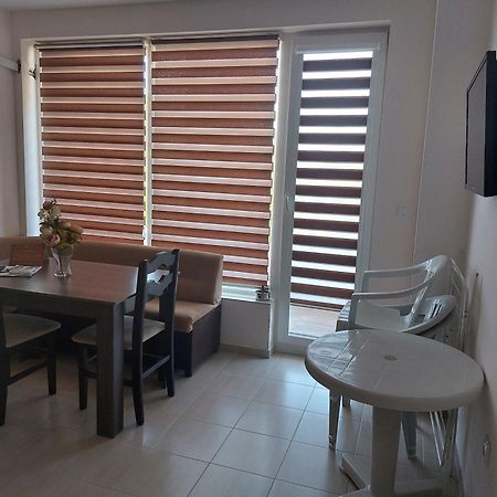 Capuccino Guest Apartments - Free Parking And Wi-Fi Slantschew brjag Exterior foto