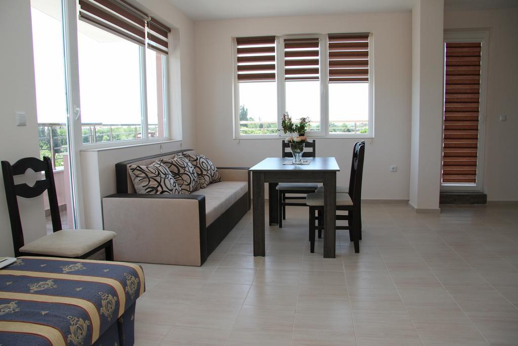 Capuccino Guest Apartments - Free Parking And Wi-Fi Slantschew brjag Exterior foto