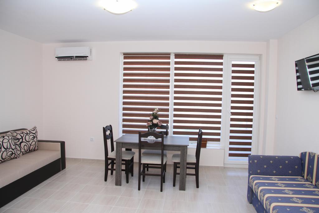 Capuccino Guest Apartments - Free Parking And Wi-Fi Slantschew brjag Exterior foto