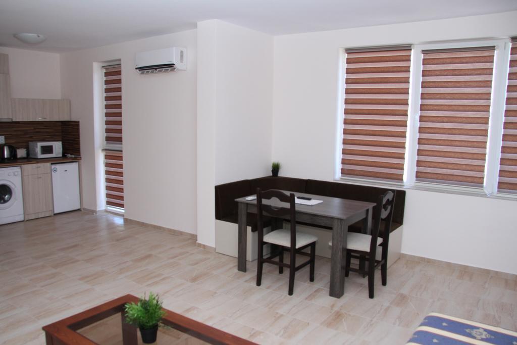 Capuccino Guest Apartments - Free Parking And Wi-Fi Slantschew brjag Exterior foto