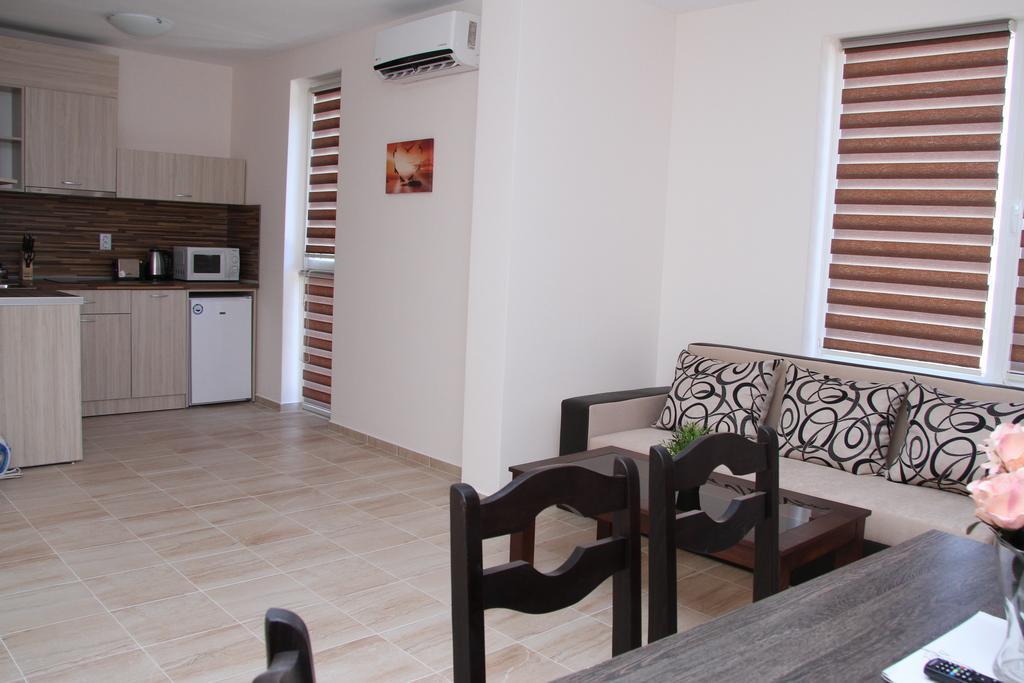 Capuccino Guest Apartments - Free Parking And Wi-Fi Slantschew brjag Exterior foto